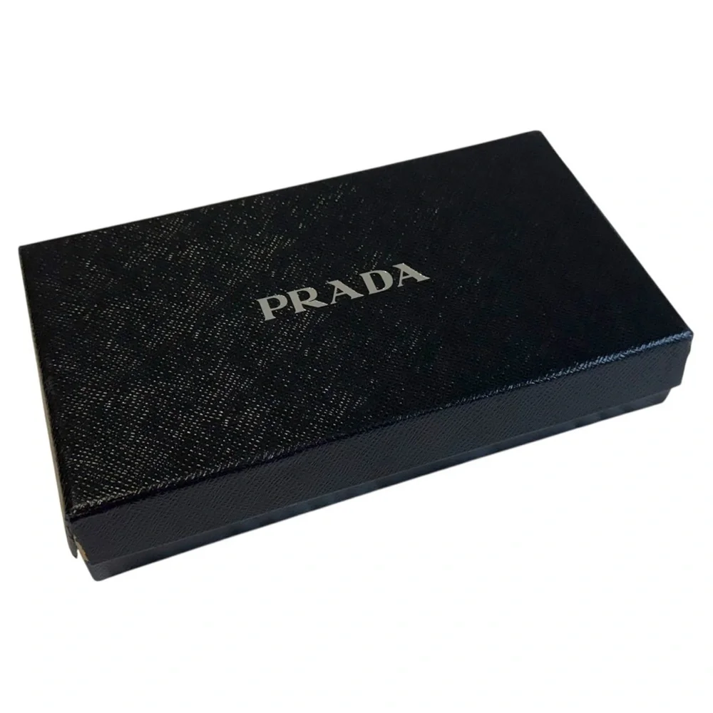 Authentic PRADA Vitello Move Leather Round Zippy‎ Wallet Black From Japan